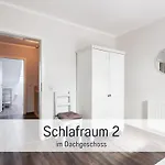 Komfortables Strandzauber Auf Fuer 8 Personen Mit 4 Schlafzimmern Und 2 Baedern *