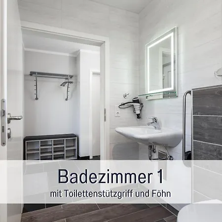 Komfortables Strandzauber Auf Fuer 8 Personen Mit 4 Schlafzimmern Und 2 Baedern בית נופש פהמארן